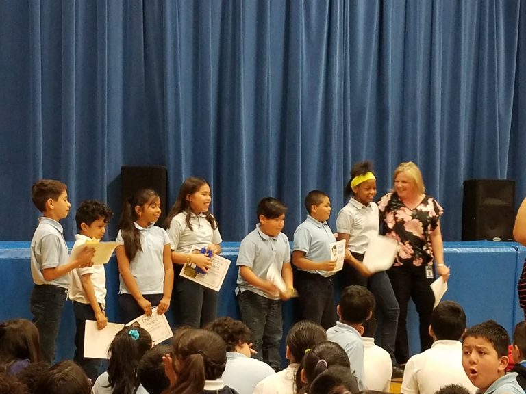 Lincoln Elementary School Lincoln Lions Get Rewarded for their ROAR!